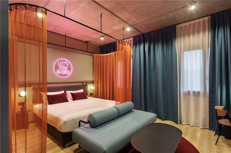 時(shí)尚工業(yè)風(fēng)STAY HOTEL精品商務(wù)酒店改造設(shè)計(jì)說明 時(shí)尚工業(yè)風(fēng)STAY HOTEL精品商務(wù)酒店改造設(shè)計(jì)說明