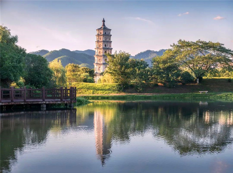 漫戈塔·天榕莊度假村網(wǎng)紅酒店設(shè)計(jì) 大境設(shè)計(jì)專業(yè)酒店設(shè)計(jì)公司